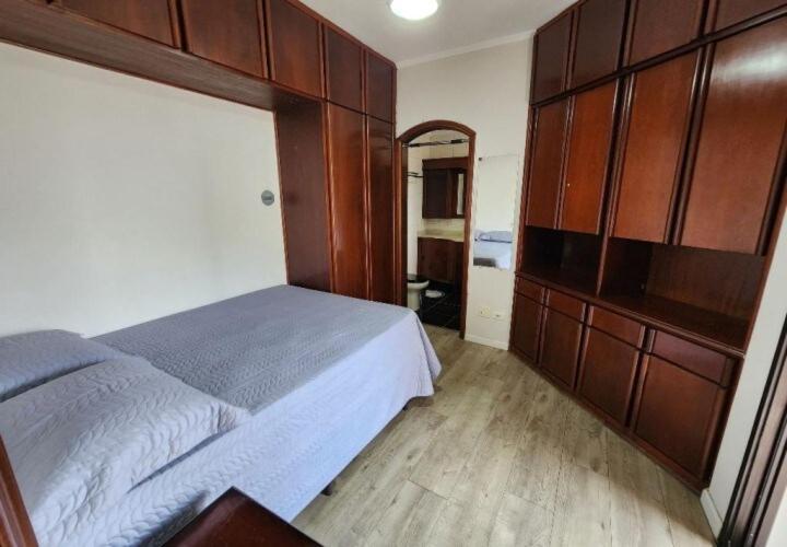 Flat No Hotel Cosmopolitan Com Estacionamento Gratis E Piscina Santos  Buitenkant foto