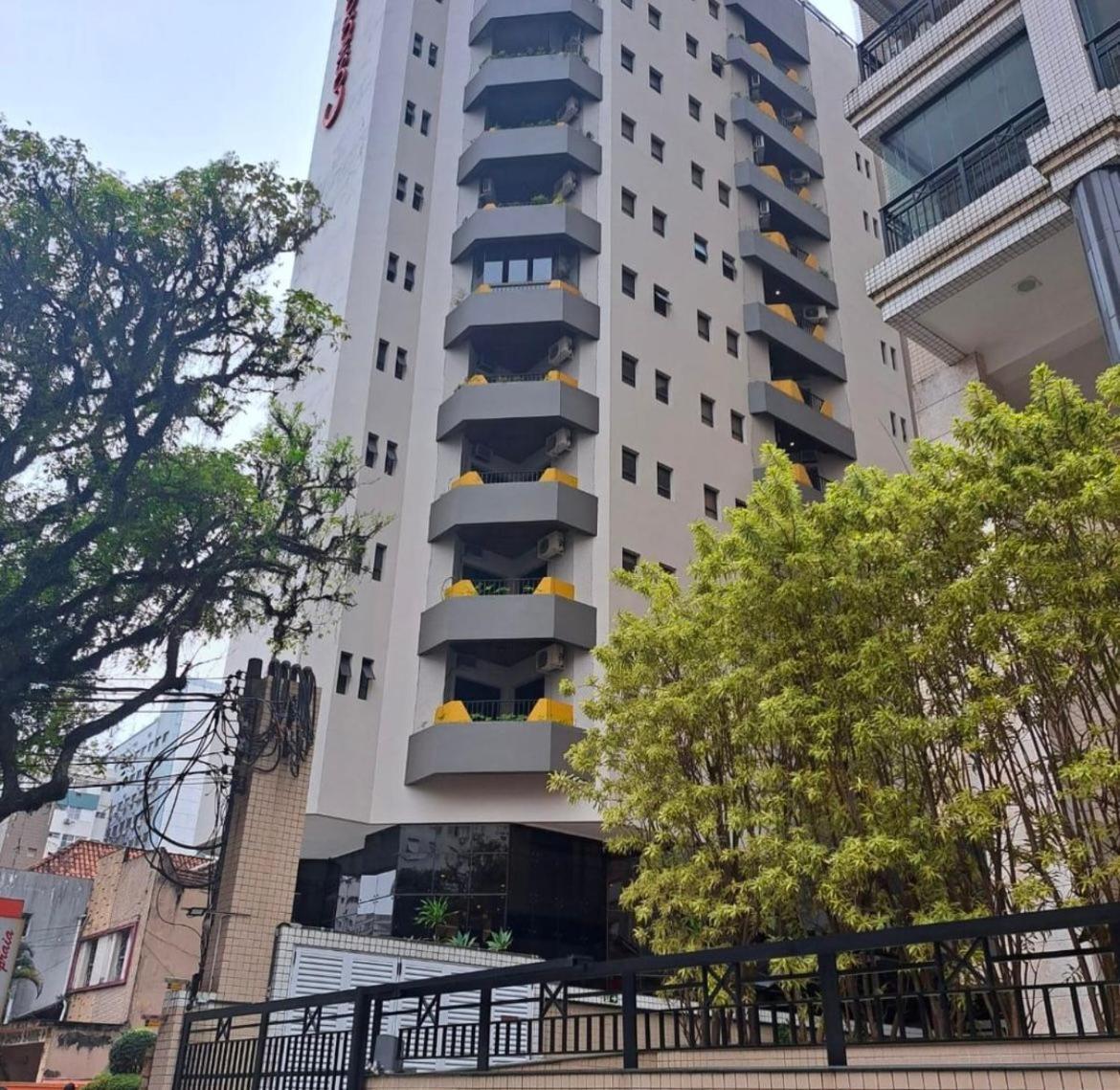Flat No Hotel Cosmopolitan Com Estacionamento Gratis E Piscina Santos  Buitenkant foto