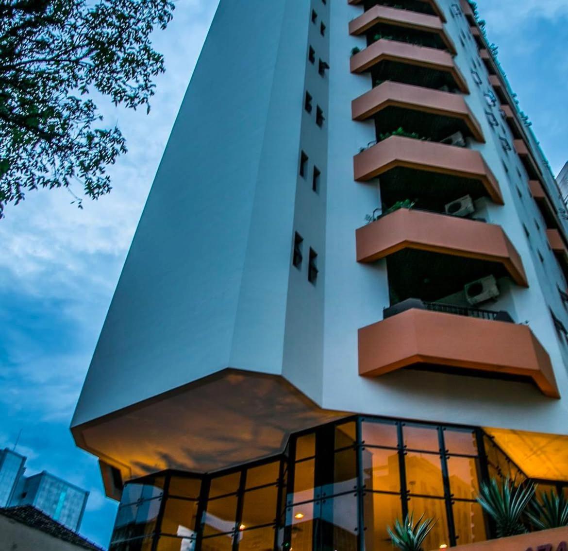 Flat No Hotel Cosmopolitan Com Estacionamento Gratis E Piscina Santos  Buitenkant foto